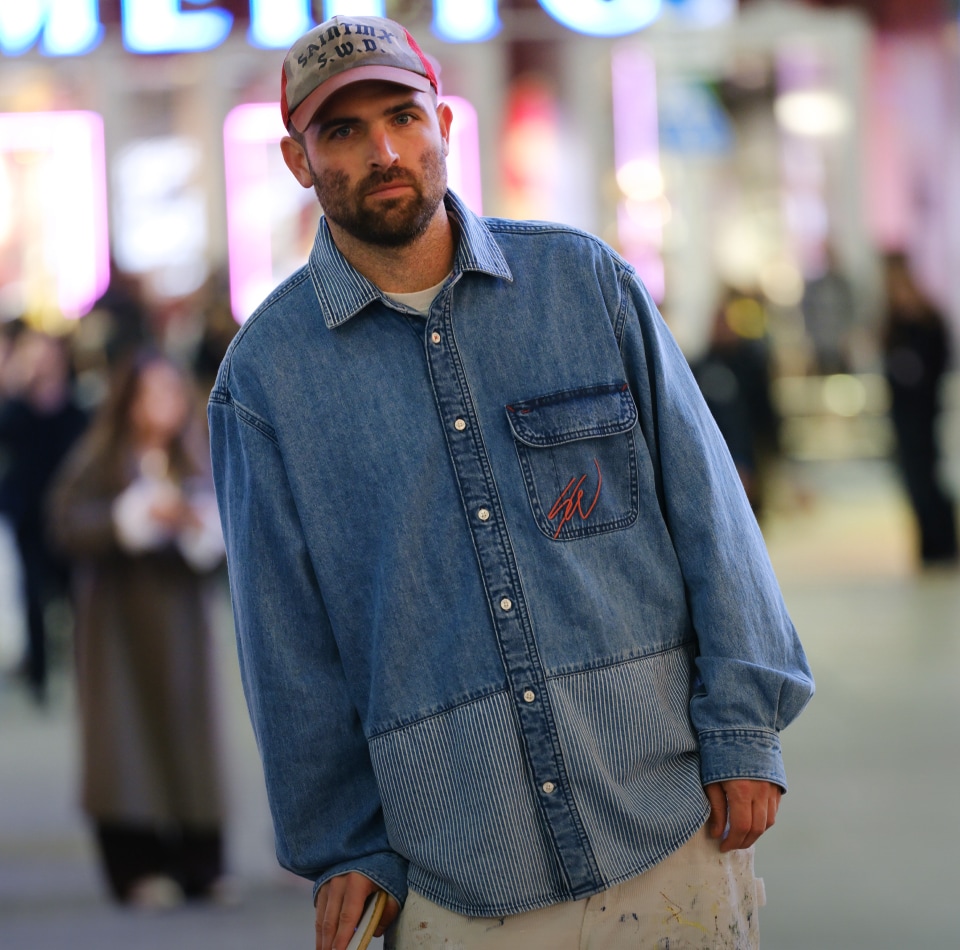 計算されたシルエットと繊細なディテール。